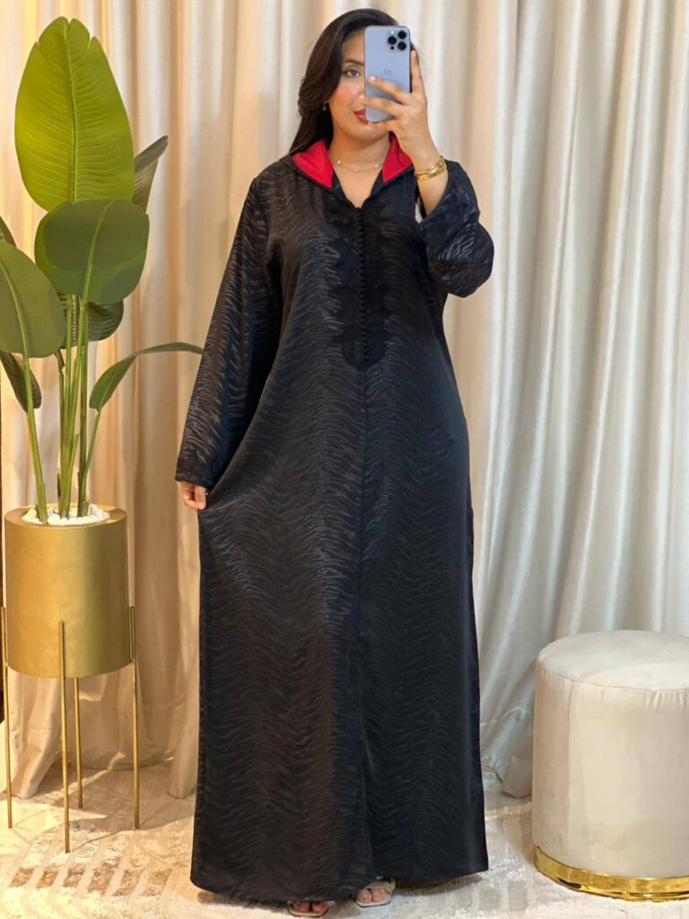 جلابة مغربية رووزا باللون الأسود