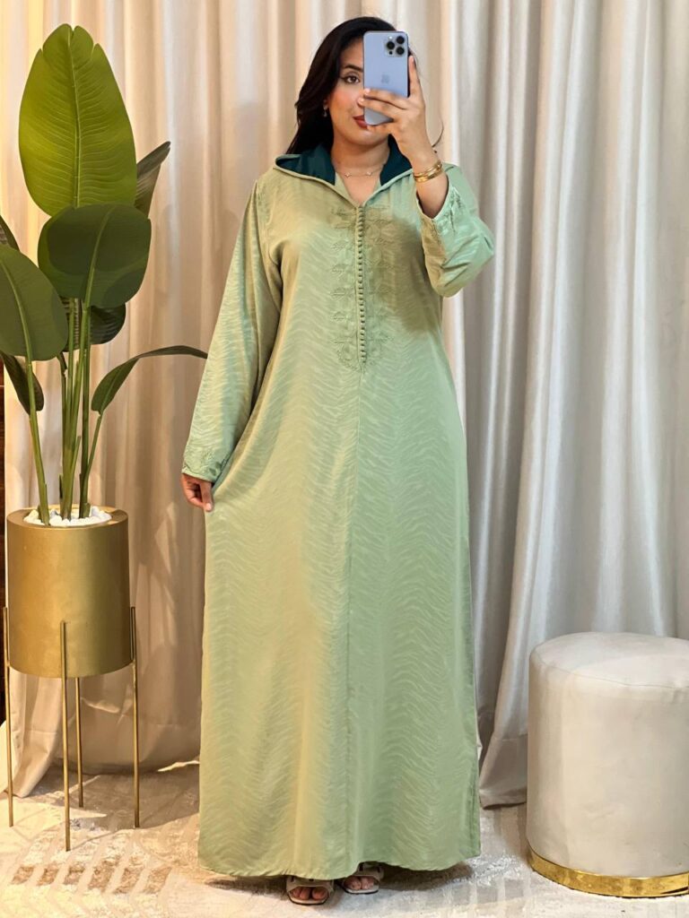 جلابة مغربية رووزا باللون الأخضر المائي
