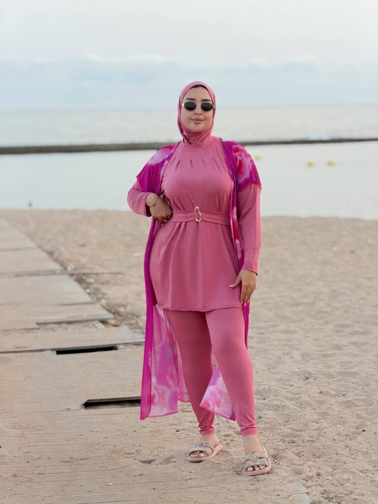 بوركيني طويل محتشم 4 قطع باللون الوردي – صورة إضافية