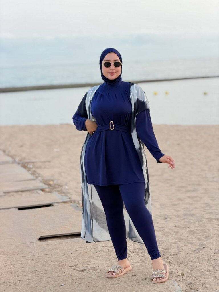بوركيني طويل محتشم 4 قطع باللون الكحلي – Dar L’Amira