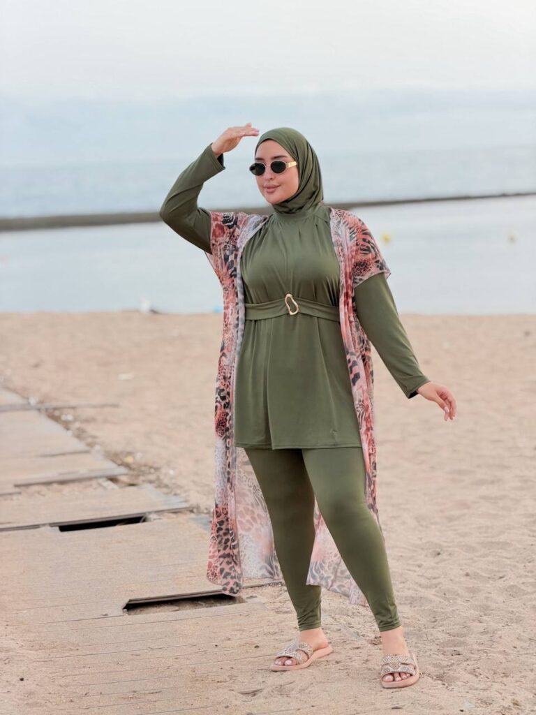 بوركيني طويل محتشم 4 قطع باللون الزيتي – Dar L’Amira